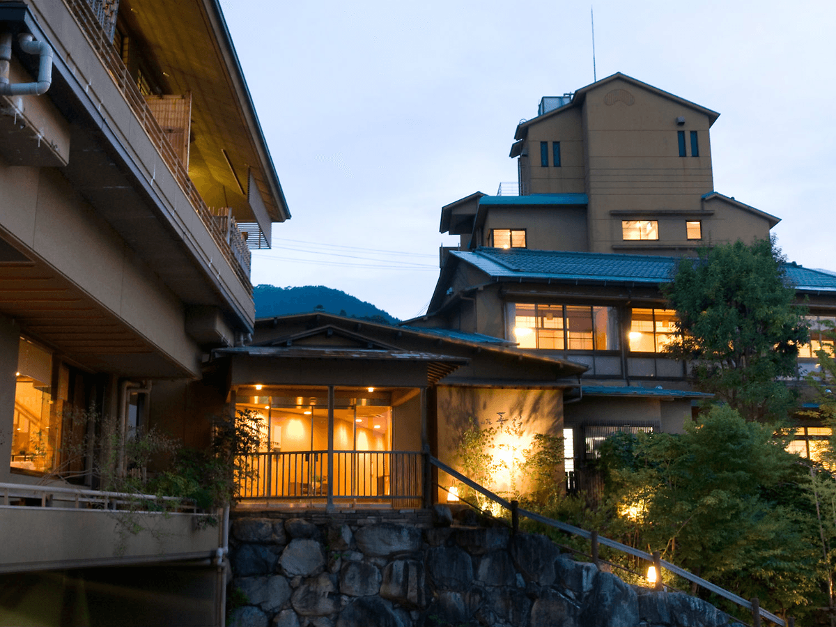 有馬温泉　高山荘　華野