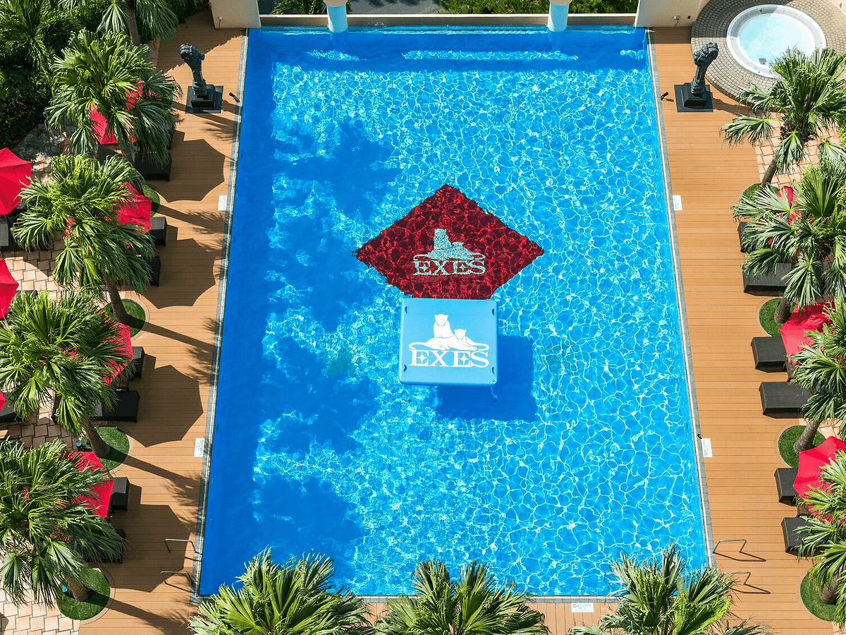 ＯＫＩＮＡＷＡ　ＫＡＲＩＹＵＳＨＩ　ＲＥＳＯＲＴ　ＥＸＥＳ　ＯＮＮＡ（エグゼス恩納）