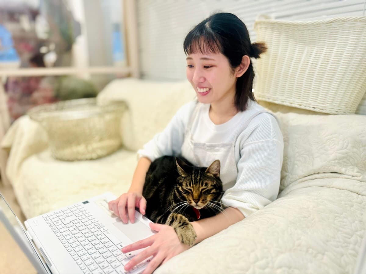 [ペア]癒されながら、保護猫の未来を応援！保護猫サロン&カフェCAT LIVING