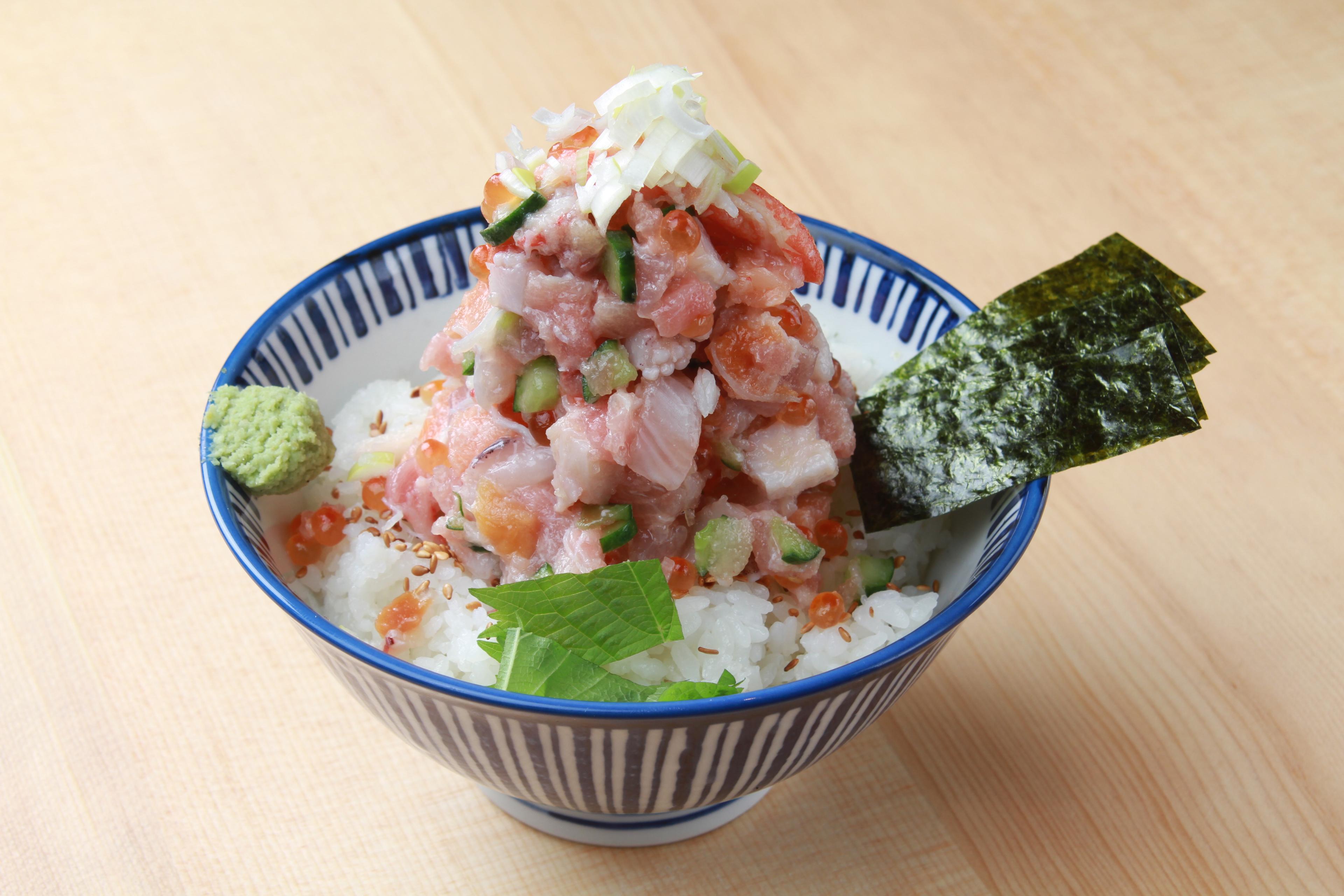 築地の“もったいない”を丸の内で味わいつくす、魚介アラカルト体験