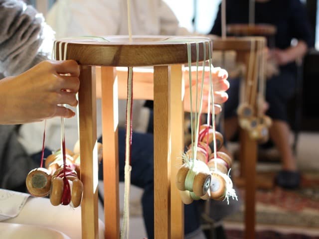 天平の組紐作りを京都で！カランコロンと千年の想いを組み上げるのイメージ2