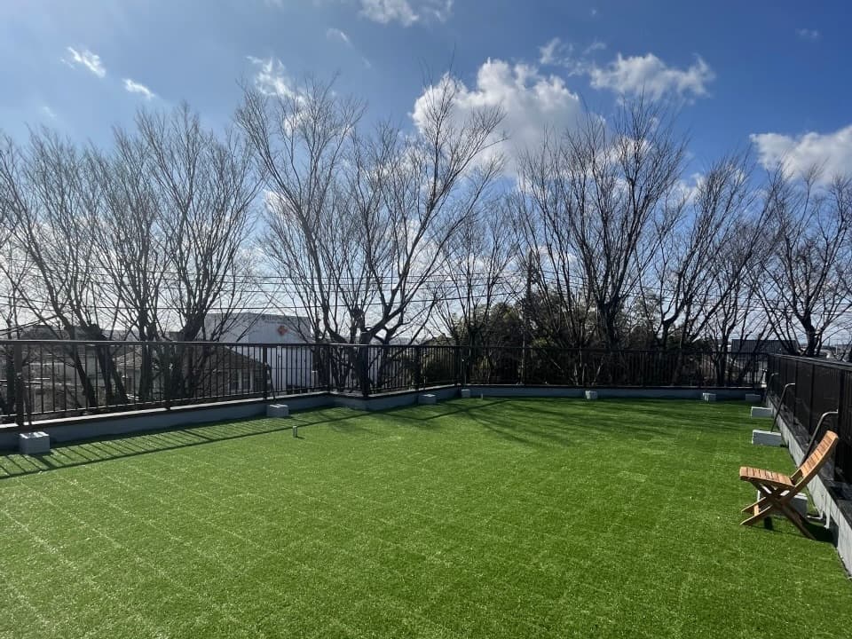 うちのコだけの空と芝！川崎INUK BASEカフェ付き貸切ドッグラン[土日祝限定]のイメージ5