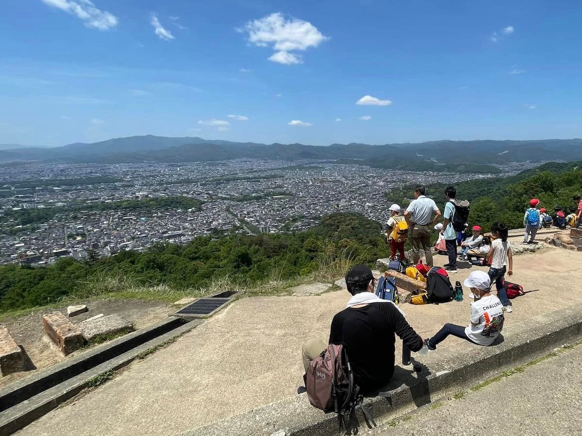 スニーカーで歩こう！あの日の修学旅行を辿る京都2DAYSハイキングのイメージ2