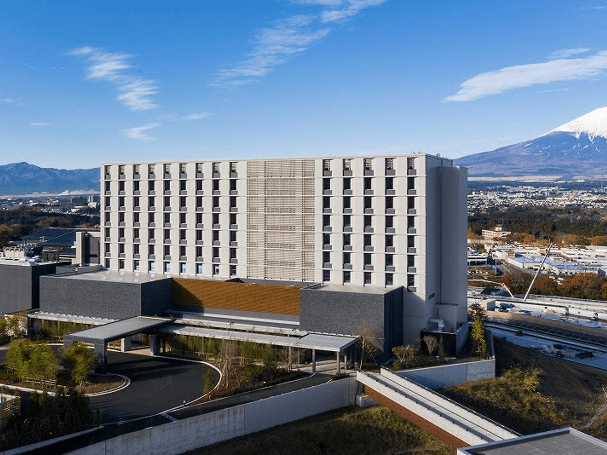 ＨＯＴＥＬ　ＣＬＡＤ