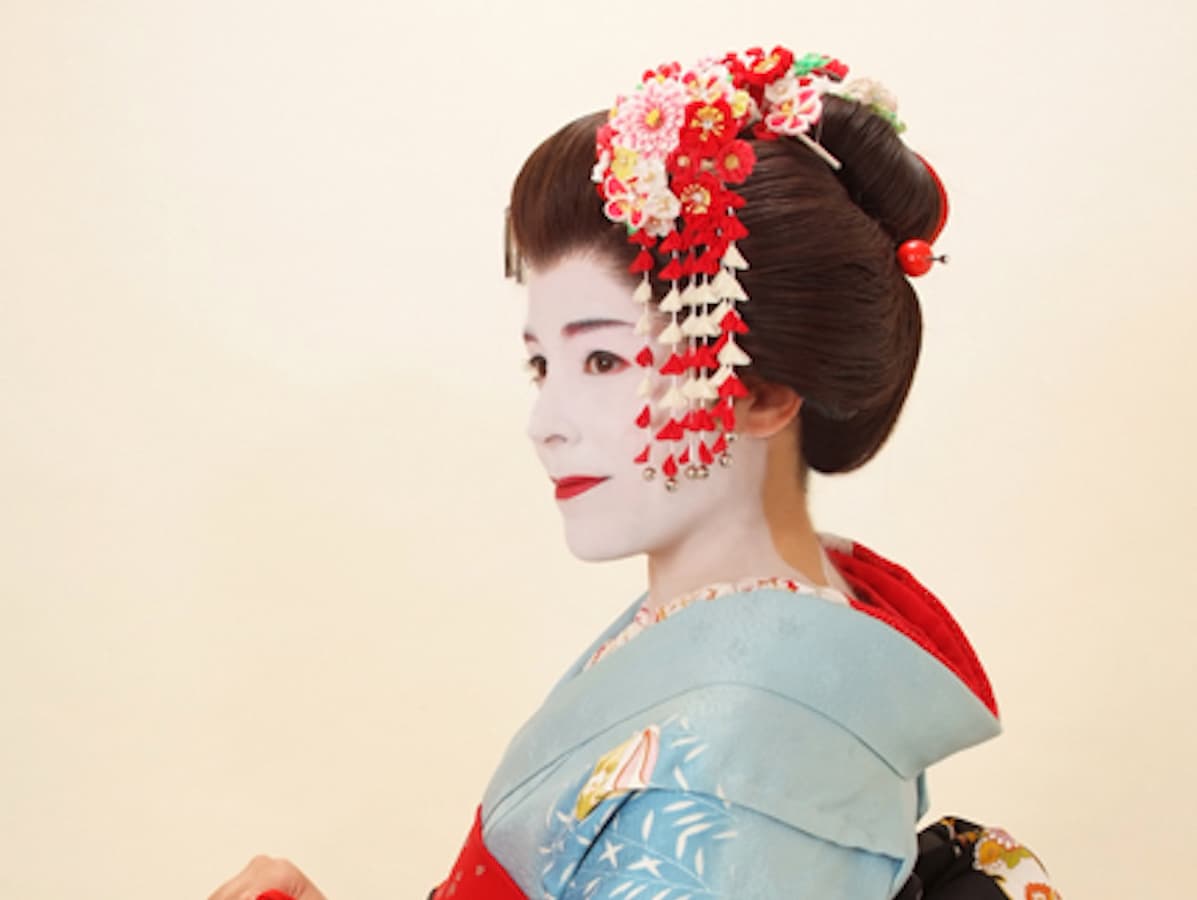 古都京都での舞妓体験をカップルで！「目線ください」な本格撮影会も楽しいのイメージ4