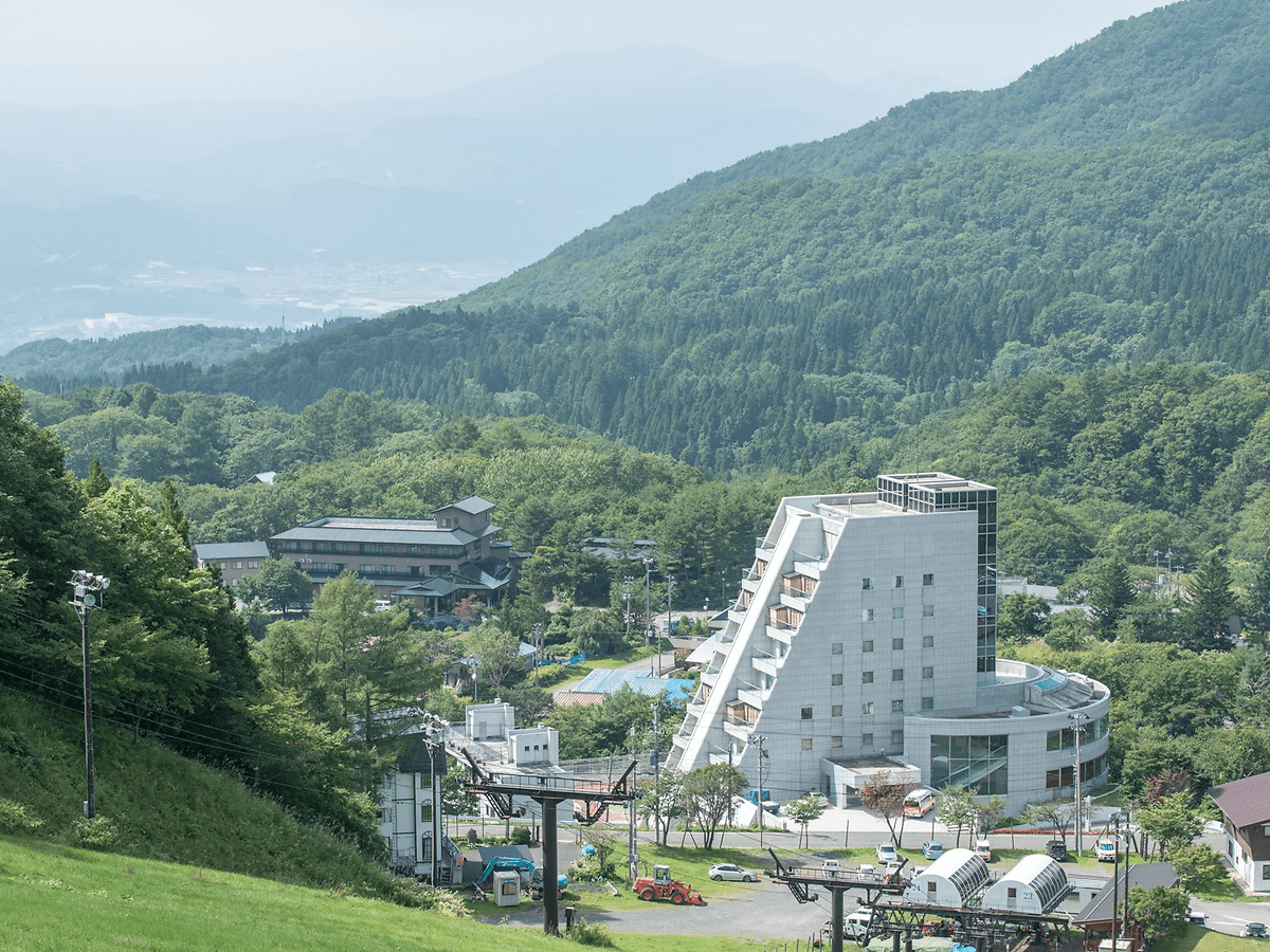 蔵王温泉　たかみや瑠璃倶楽リゾート　‐ＲＵＲＩＫＵＲＡ　ＲＥＳＯＲＴ‐