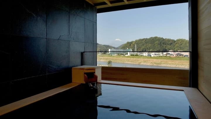 伊豆長岡温泉　富嶽はなぶさ