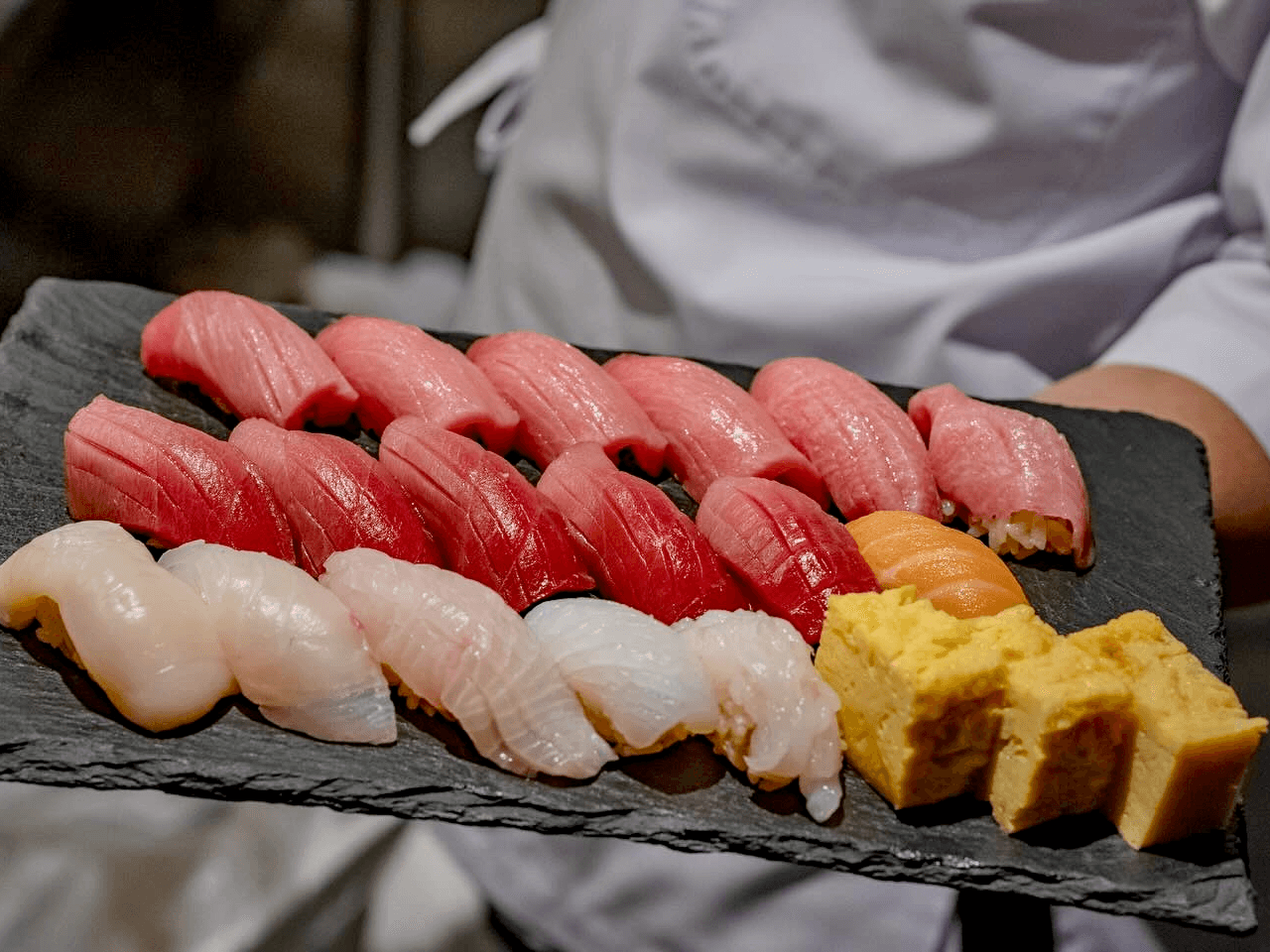 女性やシニアにも嬉しい“食べきれる”出張鮨。思い出深い鮨劇場を3人以上でのイメージ24