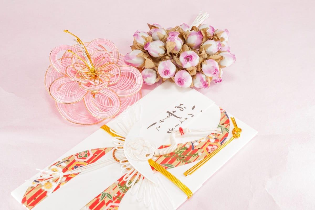 結婚祝いの金額相場を徹底解説！関係性別の目安とマナー完全ガイド