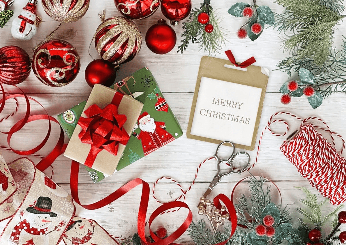 クリスマスプレゼント予算相場|カップル・子ども・社会人など相手別まとめ