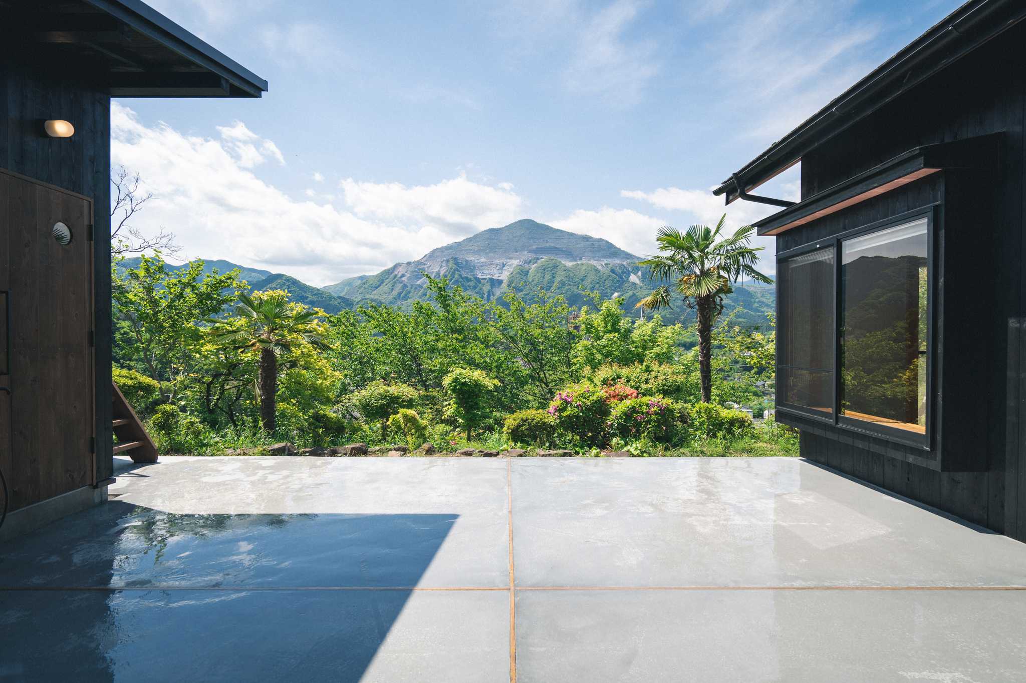 【金・日・祝日限定】段々心がほぐれてく。武甲山と棚田を望む一棟貸宿DANDANへ