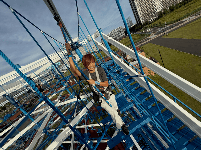 【土日祝限定】ビル5F の高さで綱渡りできる?空中モンスタージャングルへGO!