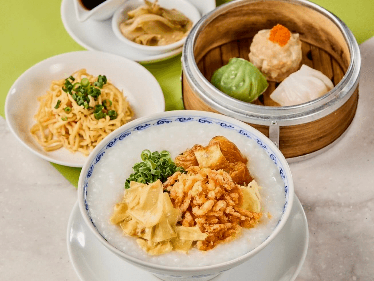 【ペア】星付きシェフ監修のハマ点心。横浜でお粥や麺が選べるランチコース
