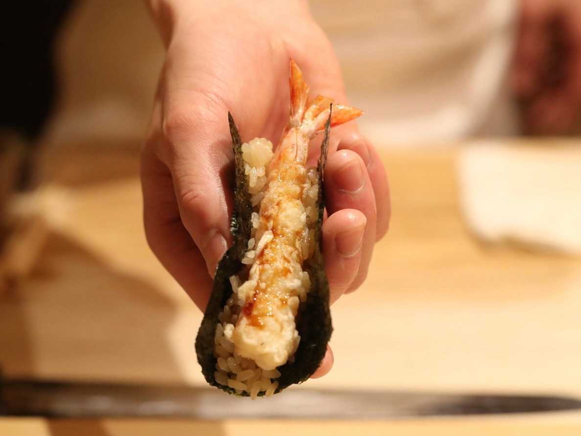 野毛の“お二階”で、平日限定のくずし鮨コースに悶絶(限定酒飲み放題付き)