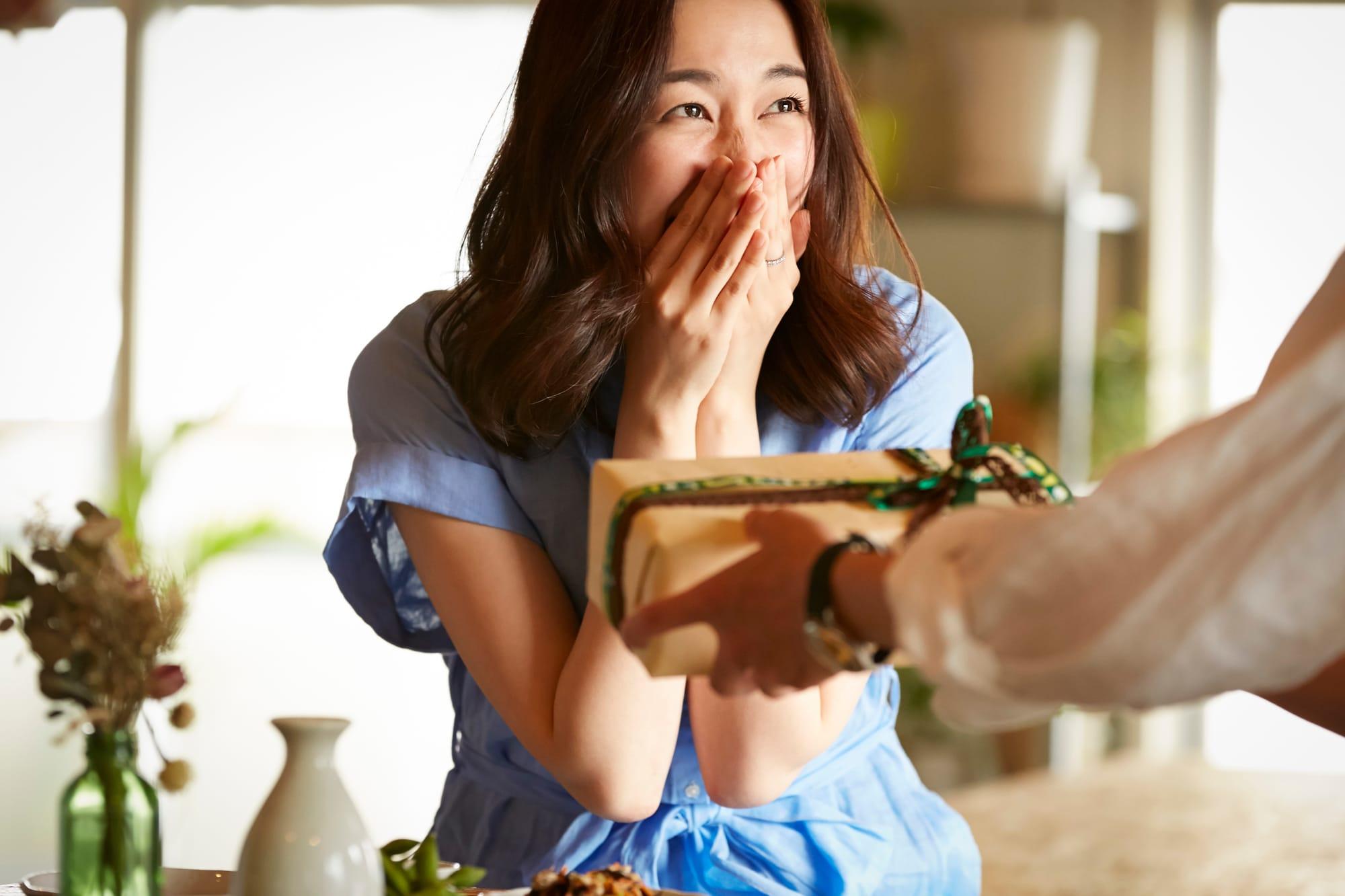 彼女に「センスあるね!」と言われる誕生日プレゼントはこれ!トレンドの体験ギフトと選び方のコツ