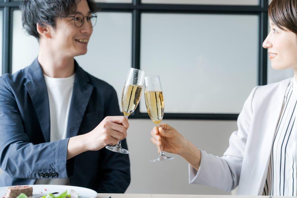 旦那・夫に喜ばれるクリスマスプレゼント完全ガイド|予算別・年代別おすすめギフト